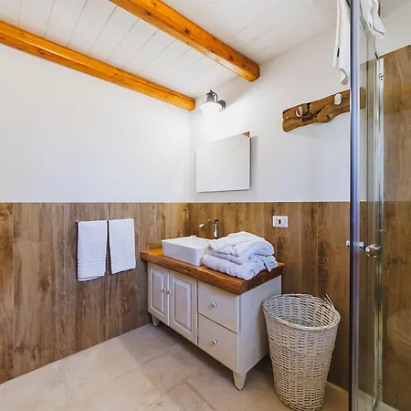 White Stone - Luxury With Swimming Pool Antonelli