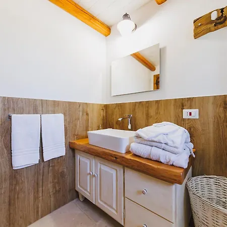 White Stone - Luxury With Swimming Pool Villa Antonelli