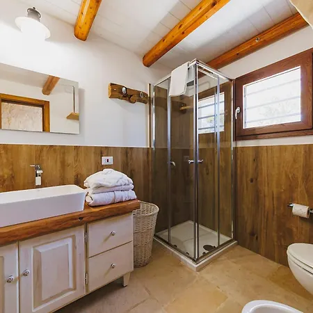 White Stone - Luxury With Swimming Pool Villa